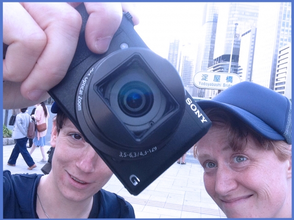 ka und rosa selfie mit kamera